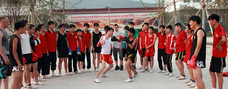 Apprenez la boxe Sanda en Chine
